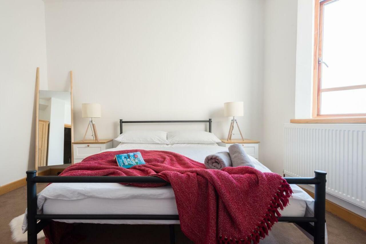 The College Green Loft - Historic Light-Flooded 3Bdr Home ブリストル エクステリア 写真