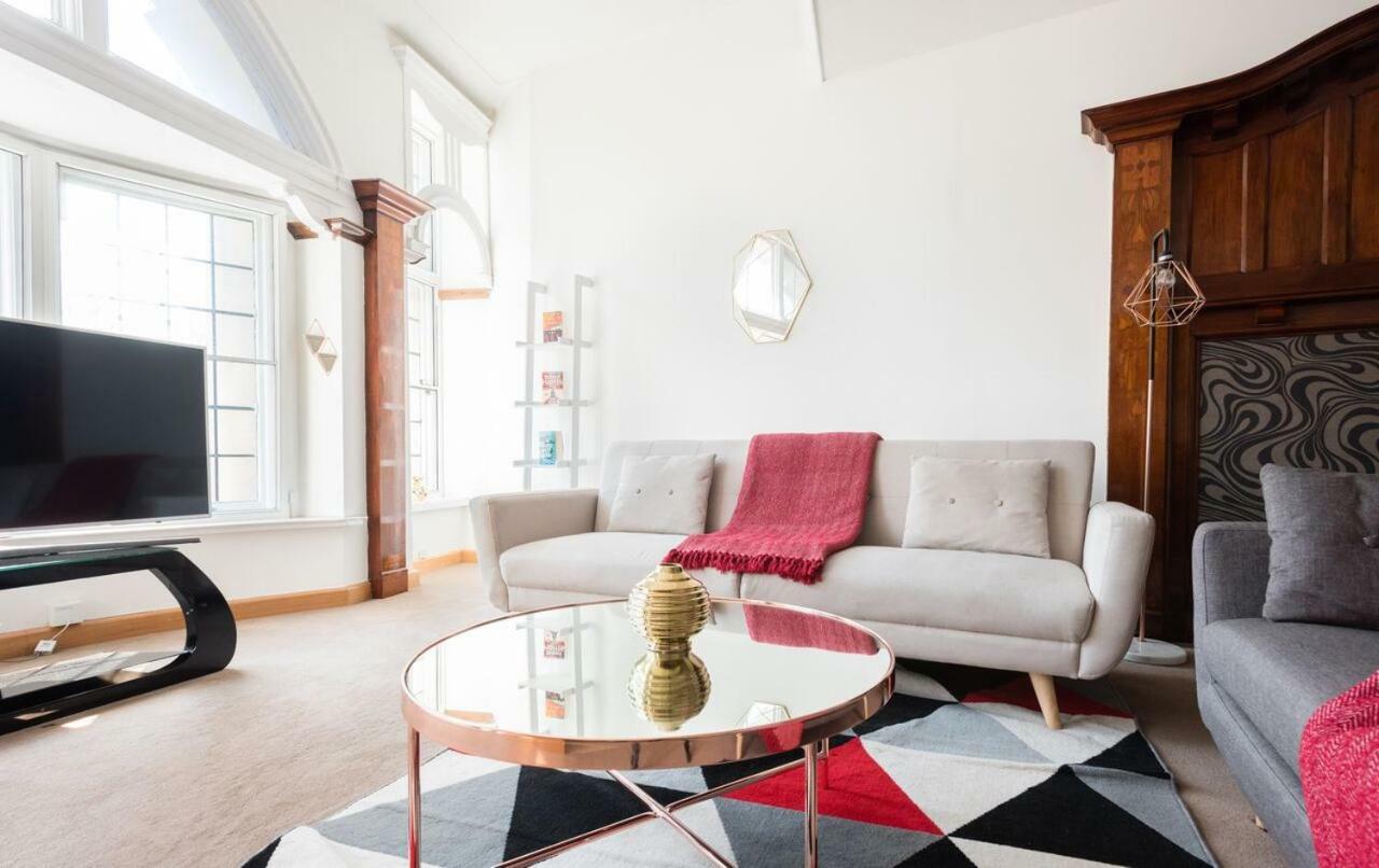 The College Green Loft - Historic Light-Flooded 3Bdr Home ブリストル エクステリア 写真