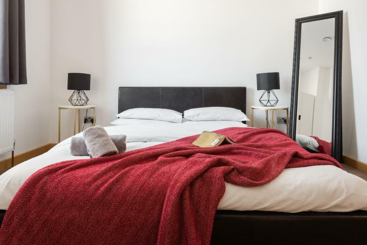 The College Green Loft - Historic Light-Flooded 3Bdr Home ブリストル エクステリア 写真