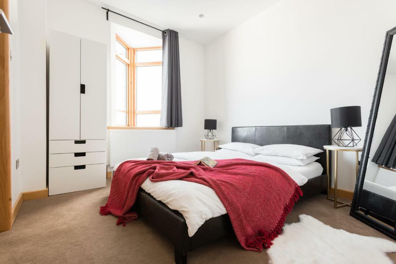 The College Green Loft - Historic Light-Flooded 3Bdr Home ブリストル エクステリア 写真
