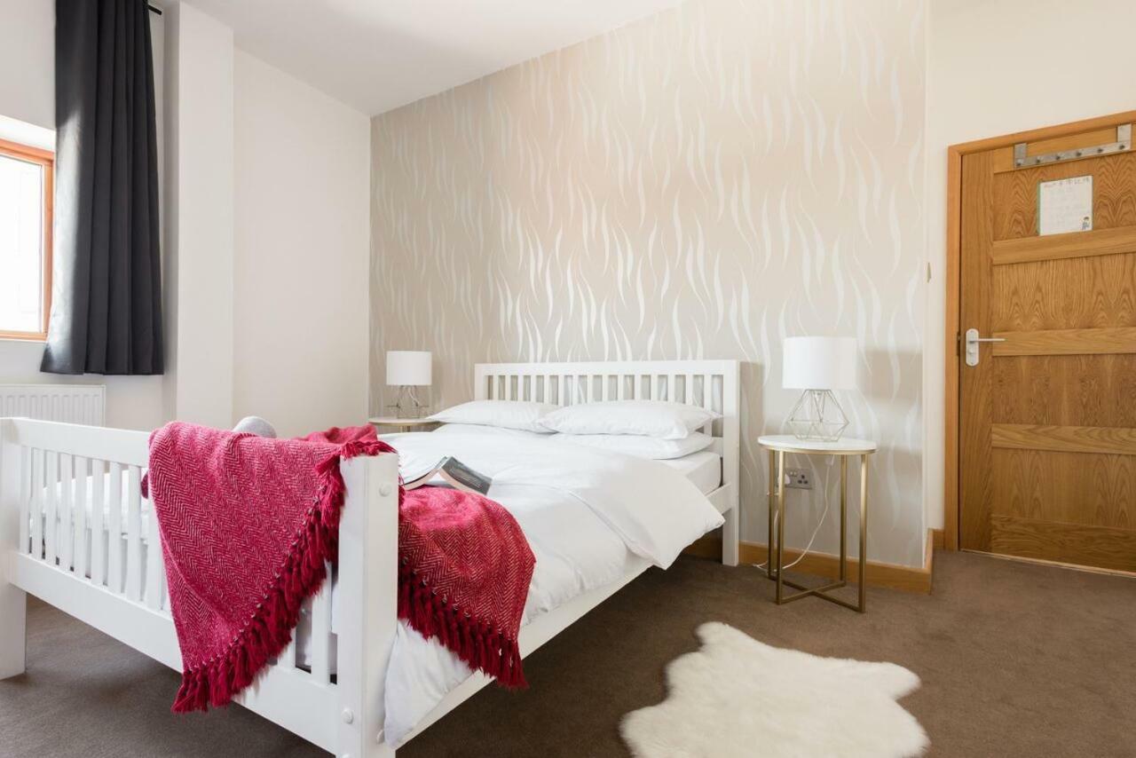 The College Green Loft - Historic Light-Flooded 3Bdr Home ブリストル エクステリア 写真